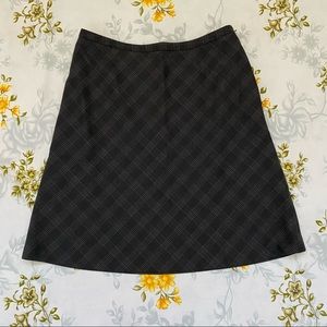 Talbots Size 8P Grey Plaid Skirt